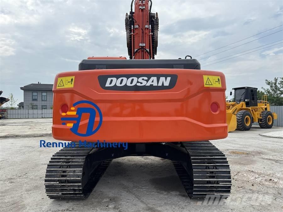 Doosan DX 225 LC-9C Paletli ekskavatörler