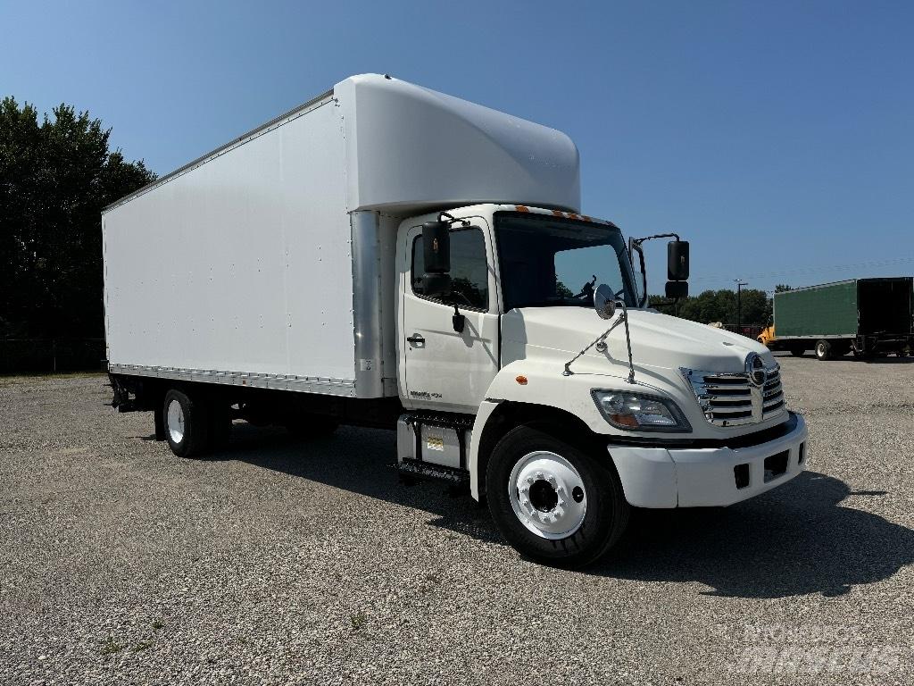 Hino 238 Kapali kasa kamyonlar