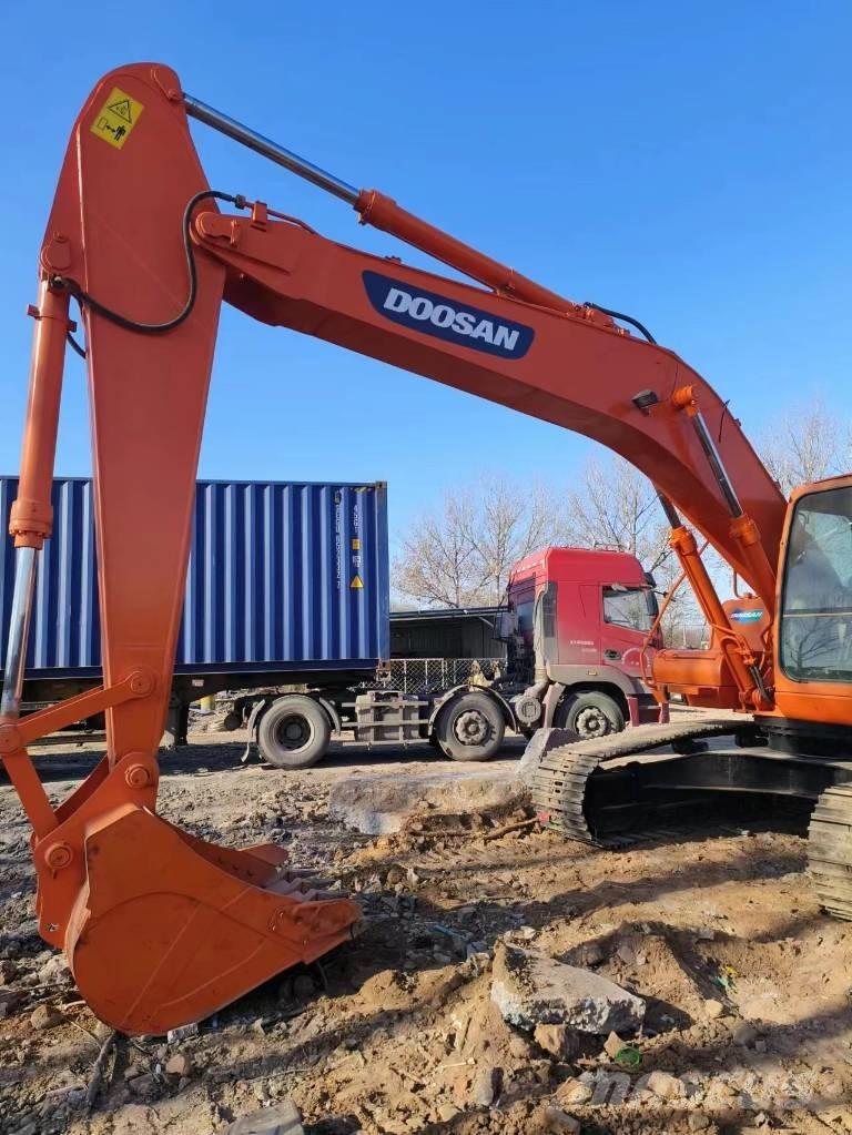 Doosan DH225LC-7 Paletli ekskavatörler