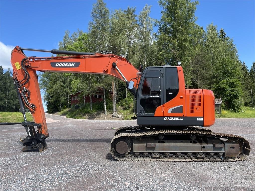 Doosan DX 235 LCR Paletli ekskavatörler