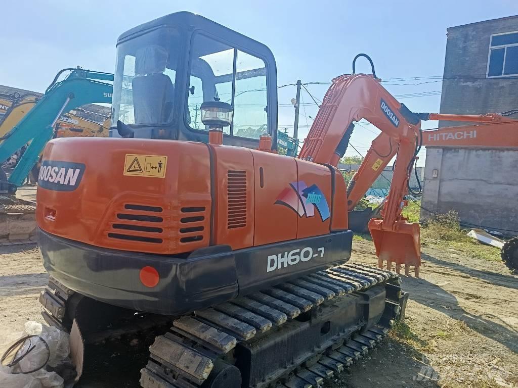 Doosan DH 60-7 Mini ekskavatörler, 7 tona dek