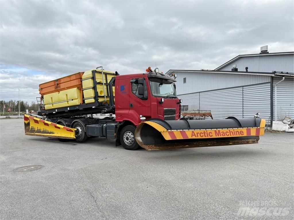 Sisu R500 8X2 Çekiciler