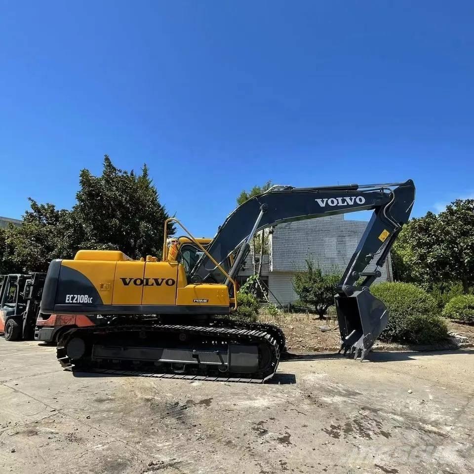 Volvo EC210B Paletli ekskavatörler