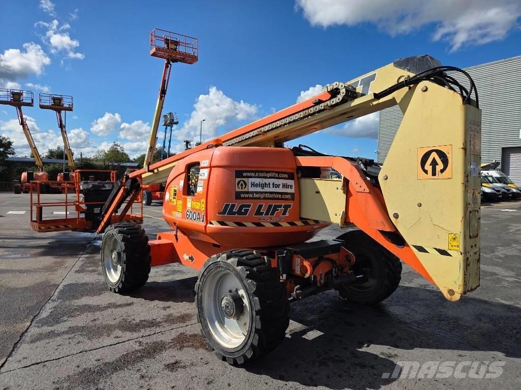 JLG 600 AJ Körüklü personel platformları
