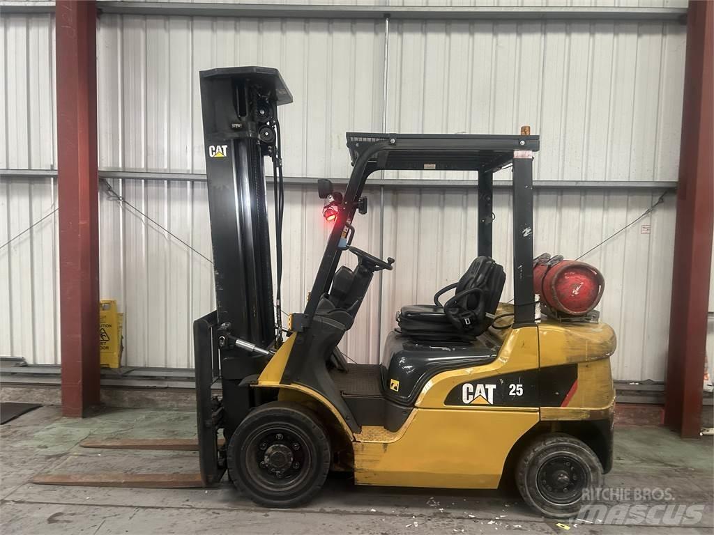 CAT GP25NT LPG'li forkliftler