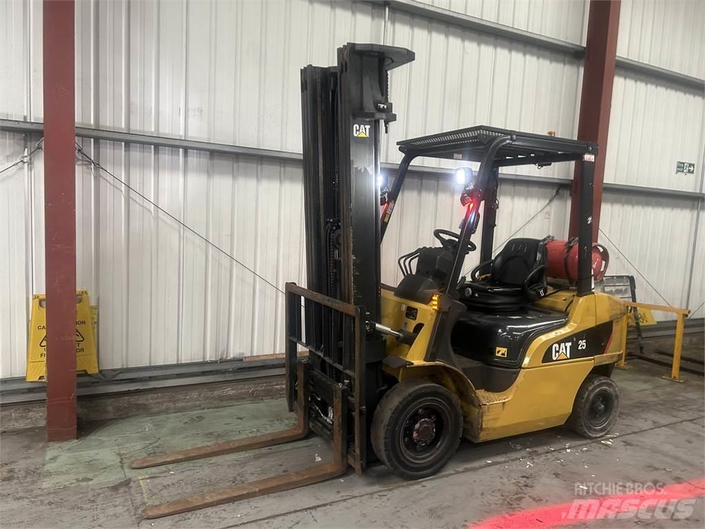 CAT GP25NT LPG'li forkliftler