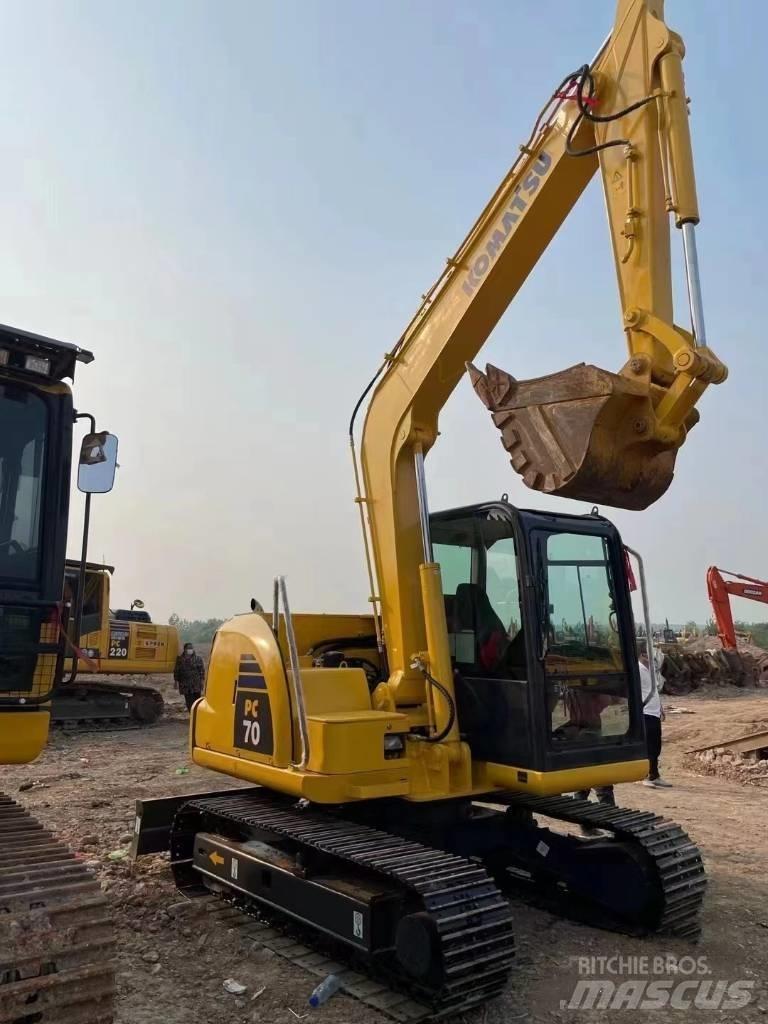 Komatsu PC70-8 Paletli ekskavatörler