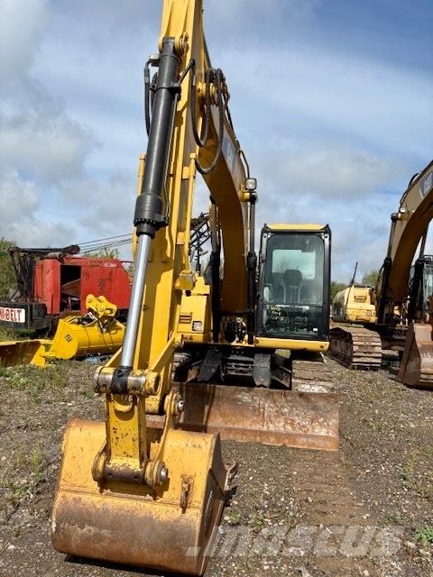 CAT 311 F Paletli ekskavatörler