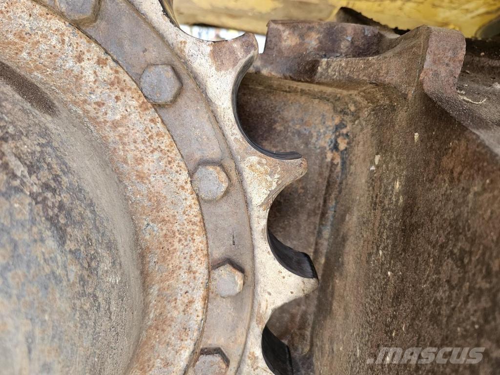 Komatsu PC210LC-8 Paletli ekskavatörler