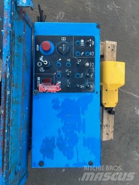Genie CONTROL PANEL Körüklü personel platformları