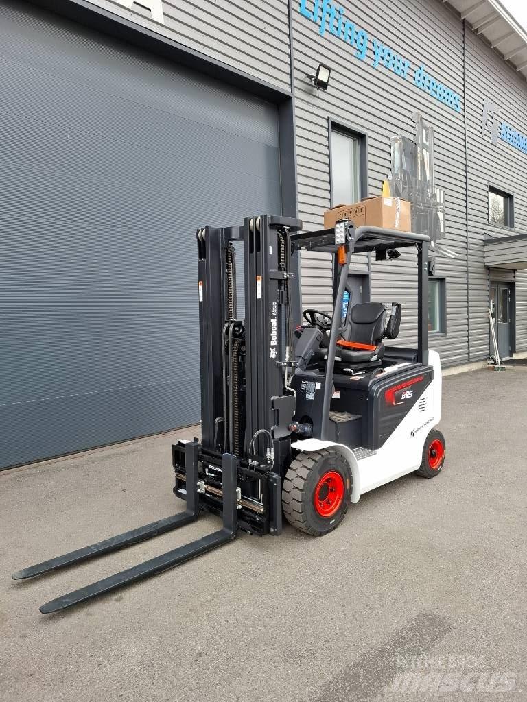 Bobcat B25NS Elektrikli forkliftler