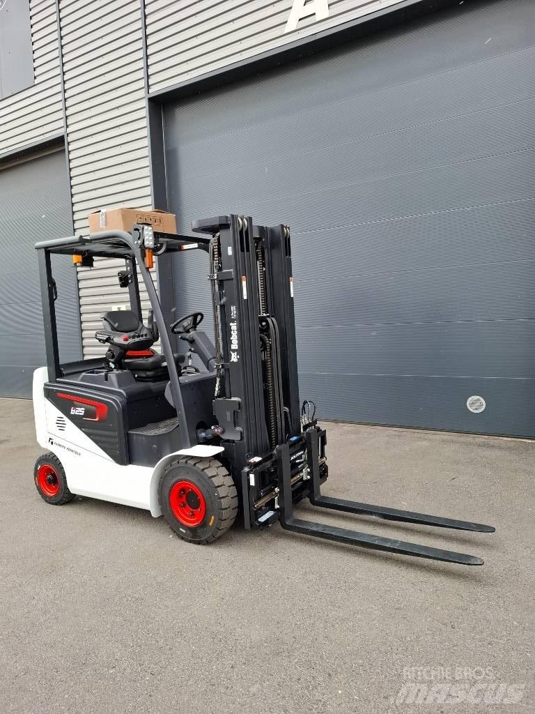 Bobcat B25NS Elektrikli forkliftler