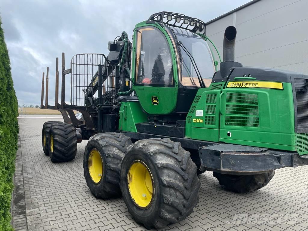 John Deere 1210 E Tomruk yükleyici traktörler
