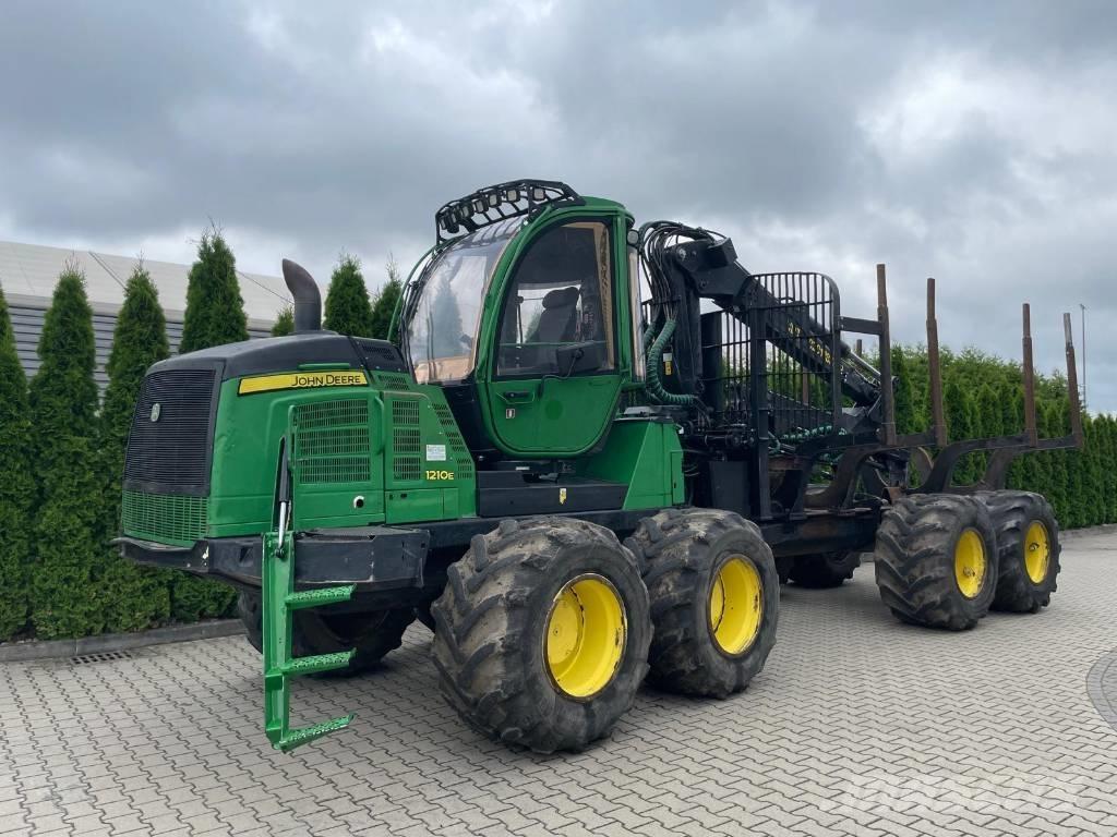 John Deere 1210 E Tomruk yükleyici traktörler