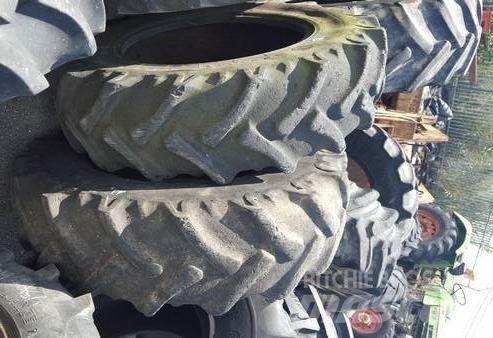  Pneus 12.4R24 Tekerlekler