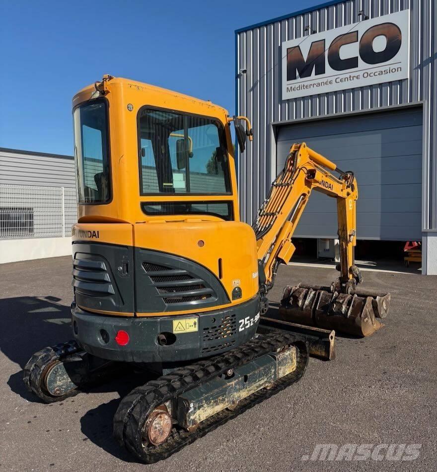 Hyundai R25Z-9 AK Mini ekskavatörler, 7 tona dek