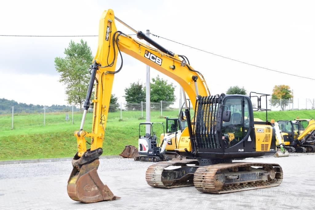 JCB JS131LC PLUS Paletli ekskavatörler