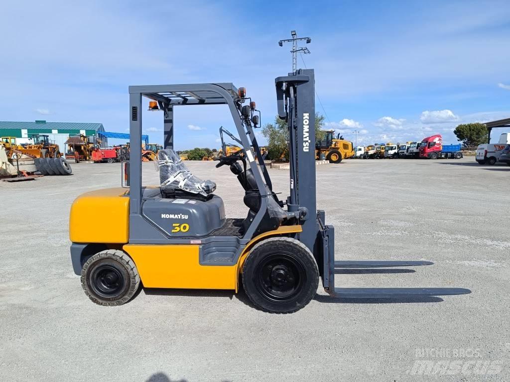 Komatsu FD30T-14 Diger