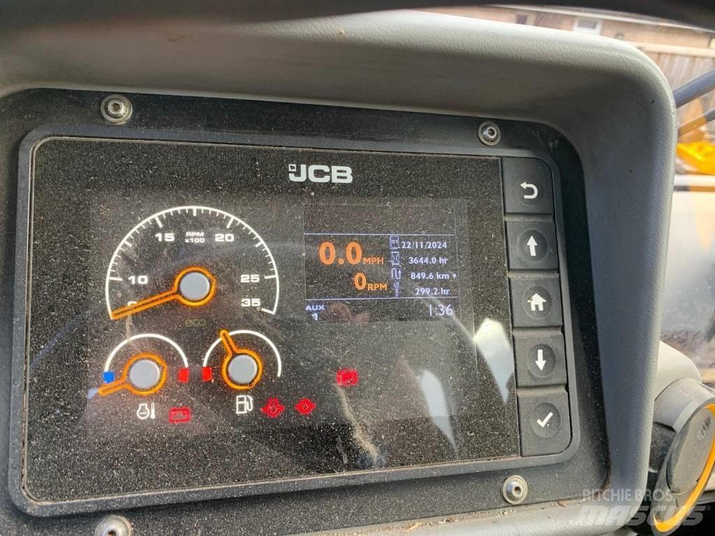 JCB TM 320 S Tarimsal teleskopik yükleyiciler