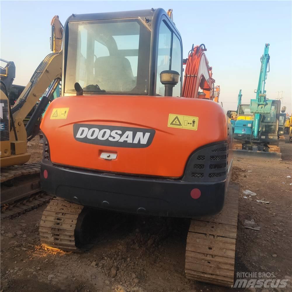 Doosan DH55 Mini ekskavatörler, 7 tona dek
