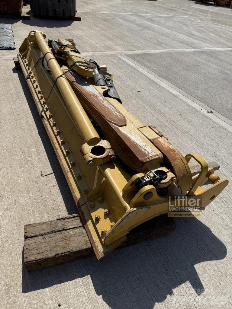 CAT 815 Zemin sıkıştırma makineleri
