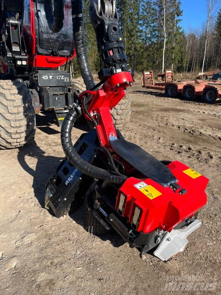 Komatsu 931 XC Biçerdöverler
