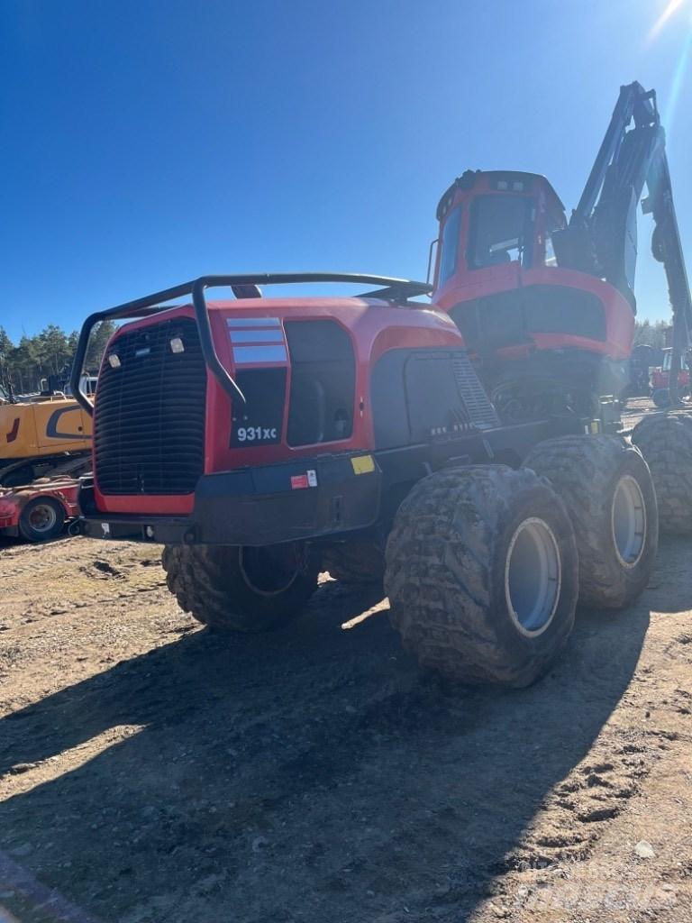 Komatsu 931 XC Biçerdöverler