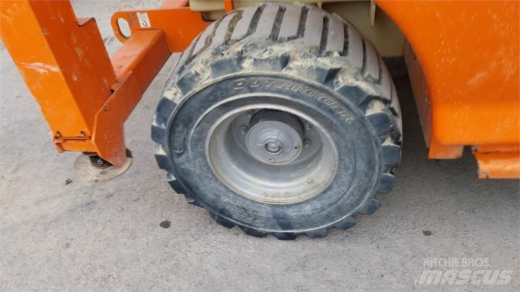 JLG 4394RT Makasli platformlar