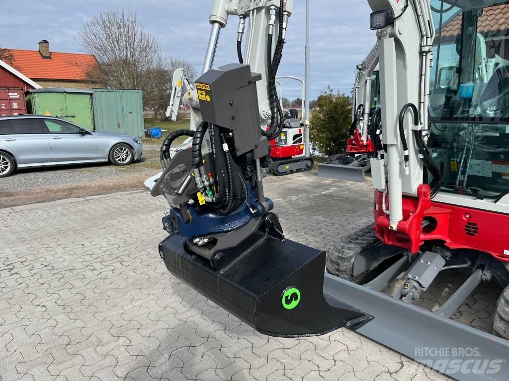 Takeuchi TB325R Mini ekskavatörler, 7 tona dek