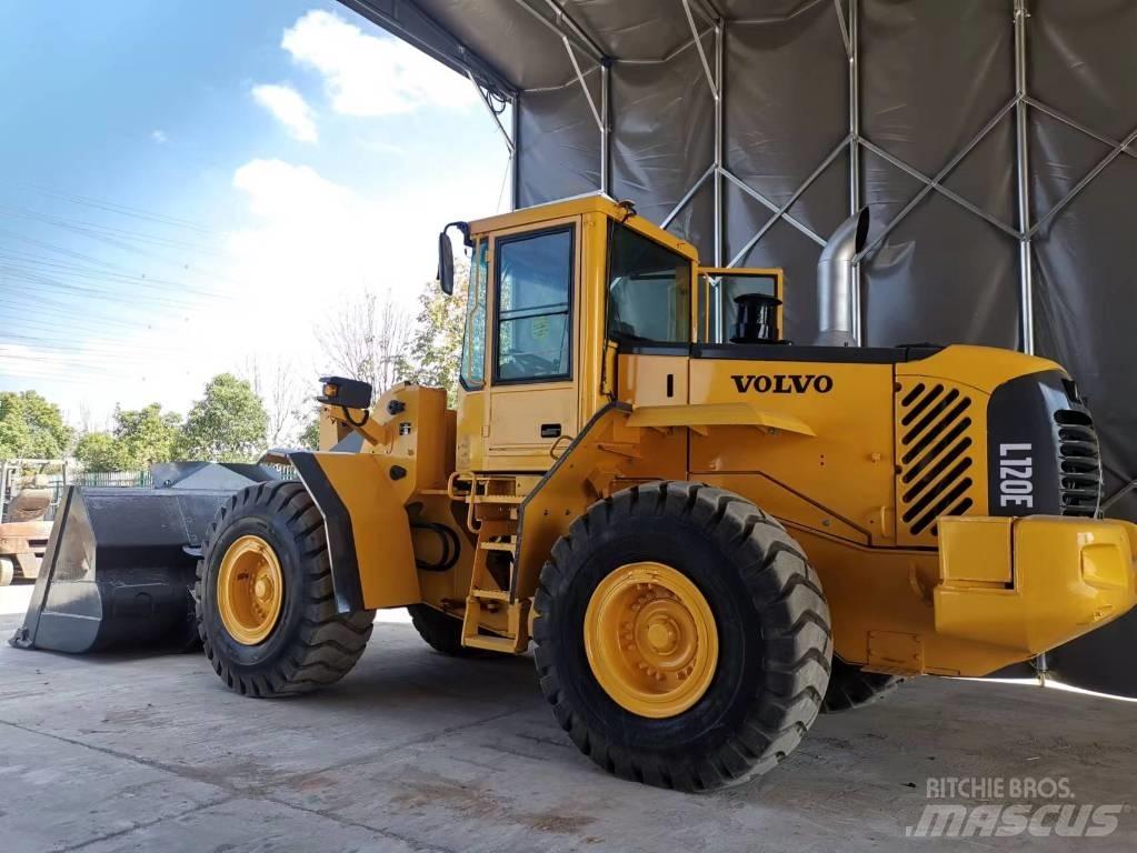 Volvo L 120 E Tekerlekli yükleyiciler