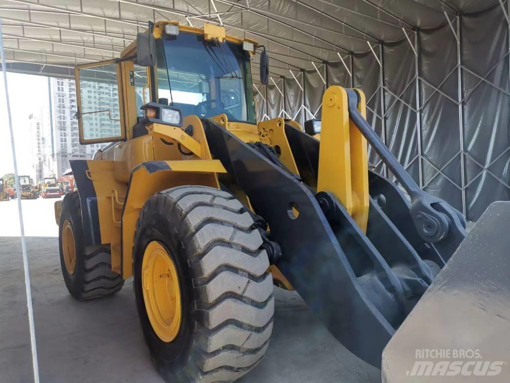 Volvo L 120 E Tekerlekli yükleyiciler