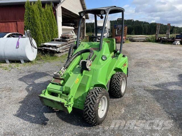 Avant M420 Mini yükleyiciler