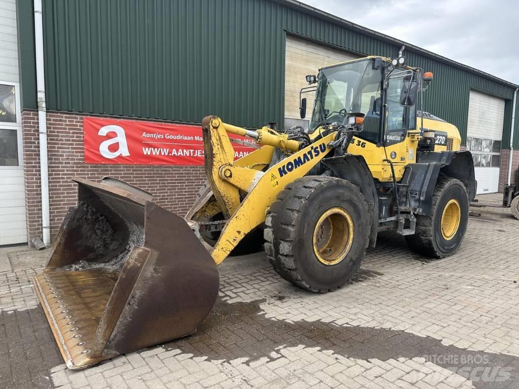 Komatsu WA270 8 Tekerlekli yükleyiciler
