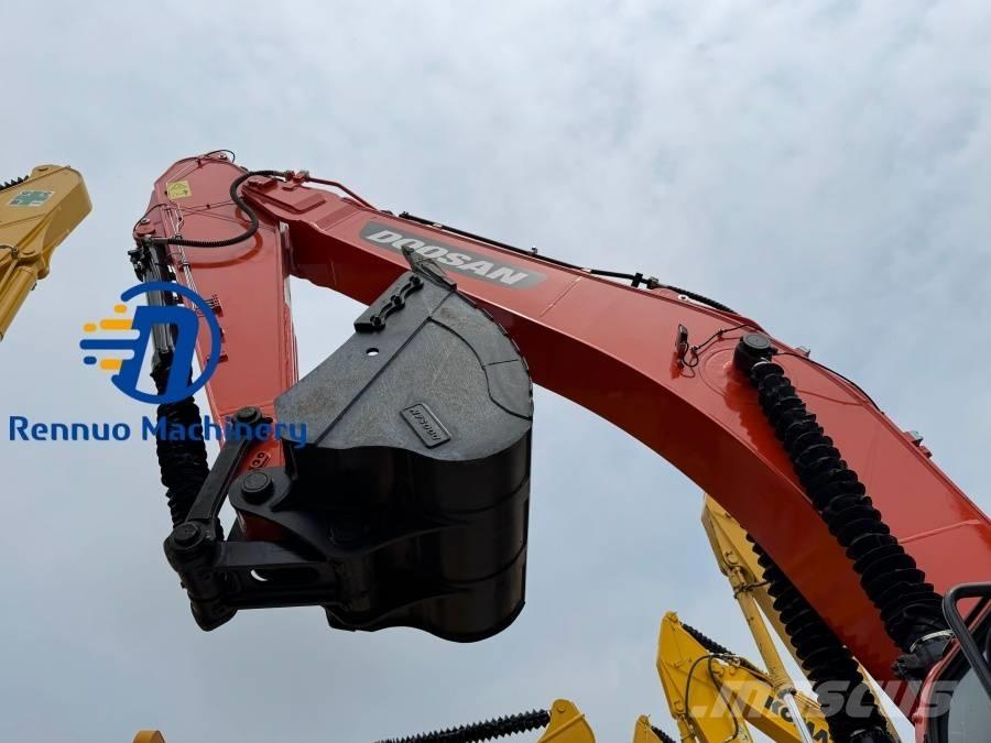 Doosan DX 340 Paletli ekskavatörler