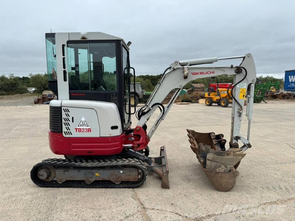 Takeuchi TB 23 R Mini ekskavatörler, 7 tona dek