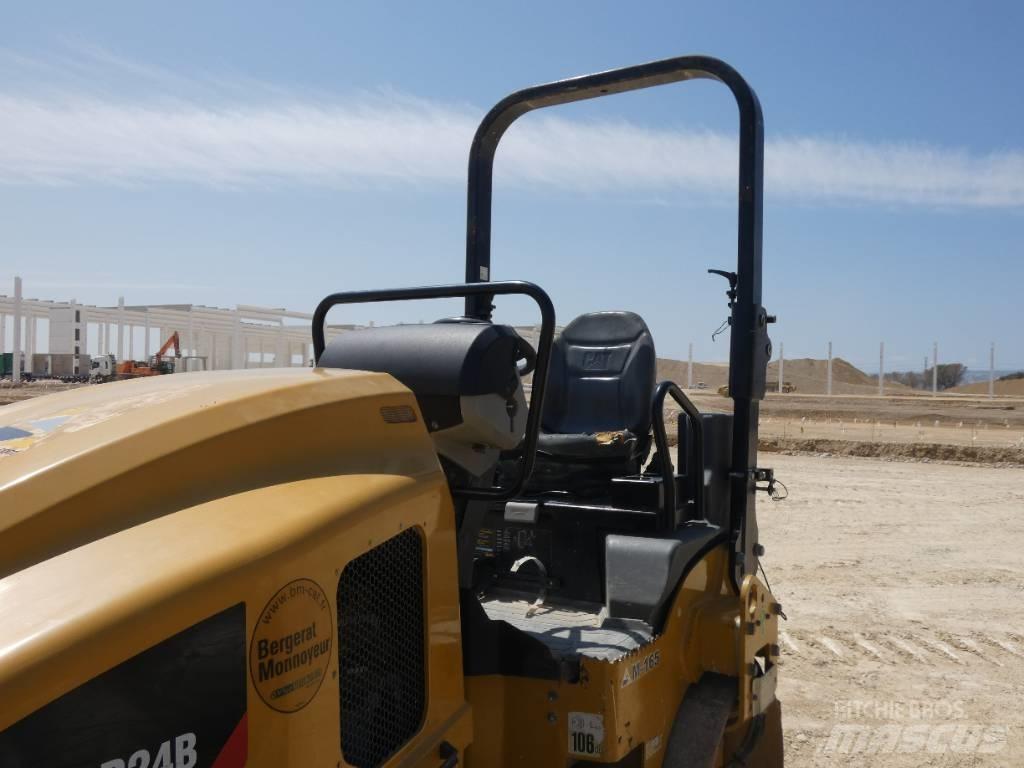 CAT CB 24 B Çift tamburlu silindirler