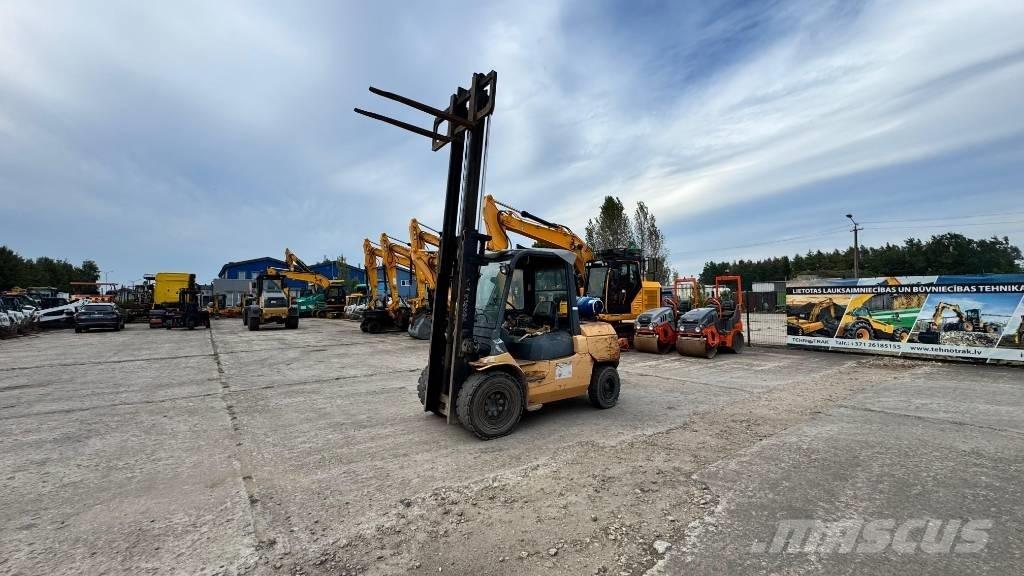 Toyota 02-7 FD 40 LPG'li forkliftler