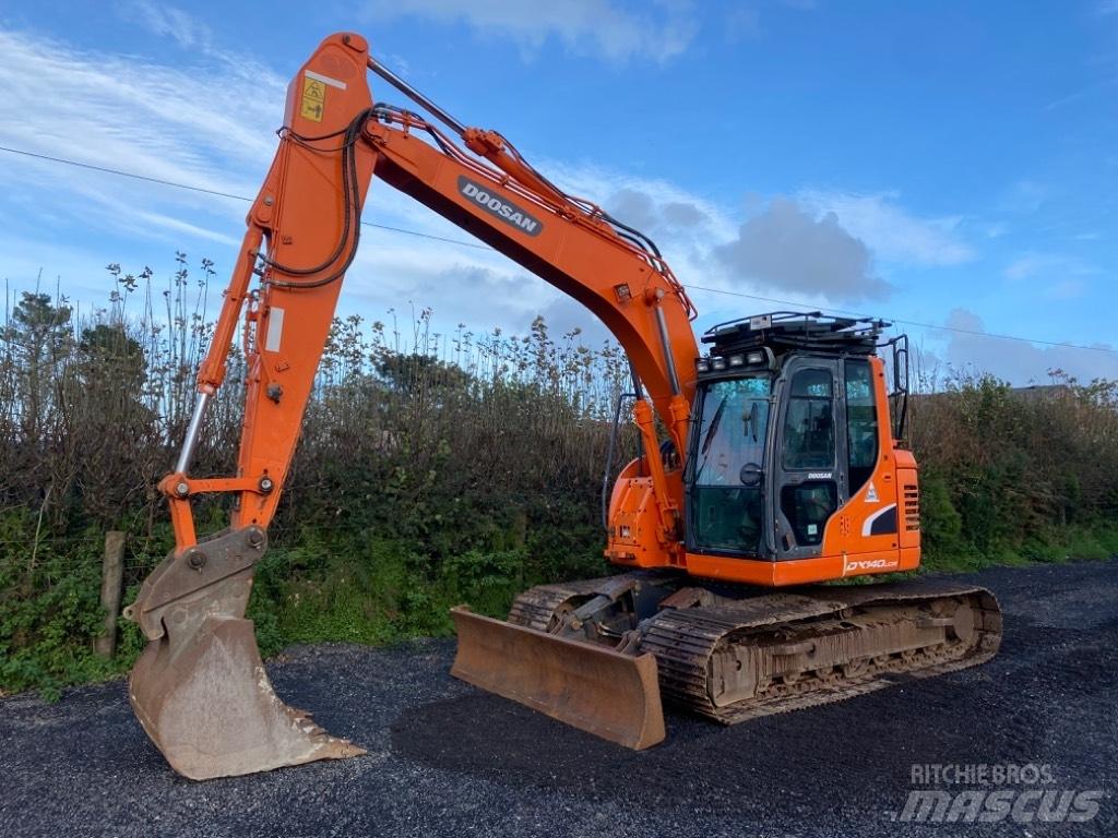 Doosan DX 140 LCR-3 Paletli ekskavatörler