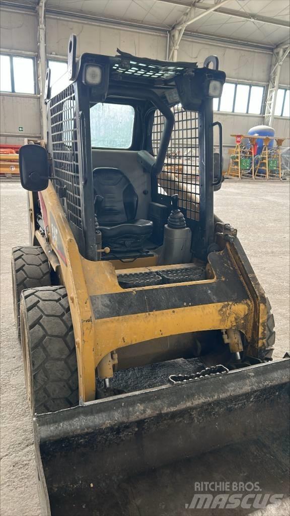 CAT 216 B Skid steer loderler