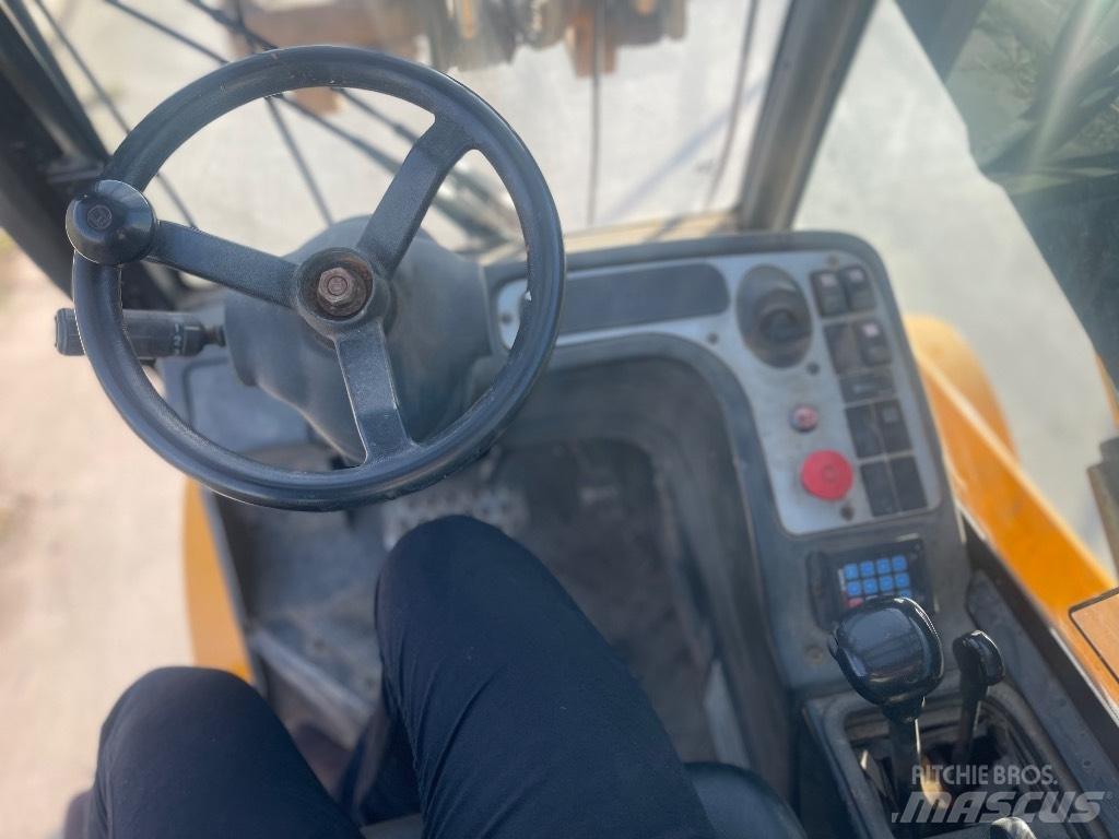 JCB TLT 30 D 4x4 Teleskopik yükleyiciler
