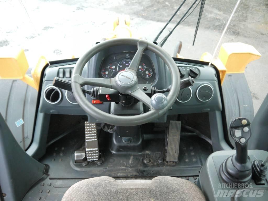 Hyundai HL 757-9A Tekerlekli yükleyiciler