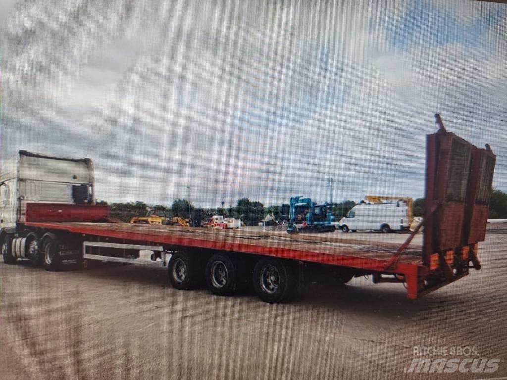 Montracon 3 Axles Low loader yari çekiciler