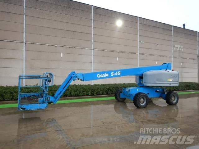 Genie S45 Teleskopik personel platformları
