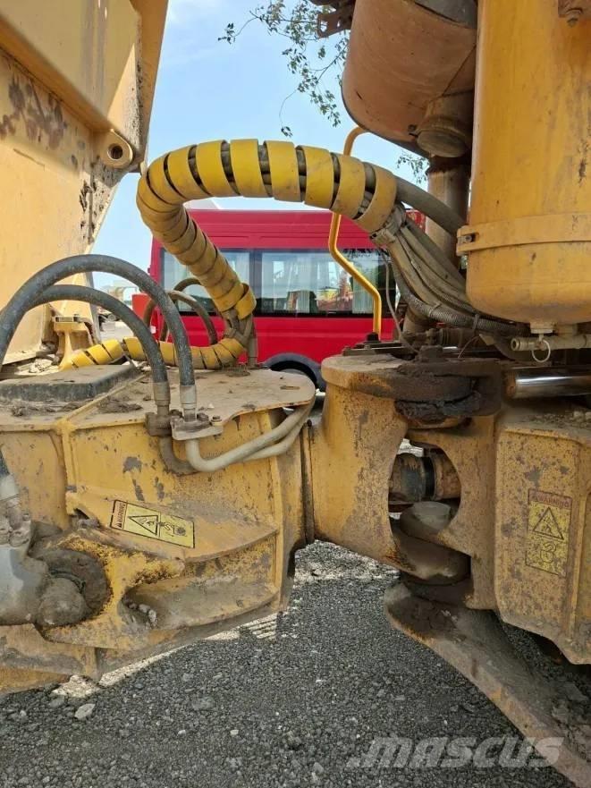 Volvo A 25 D Belden kirma kaya kamyonu