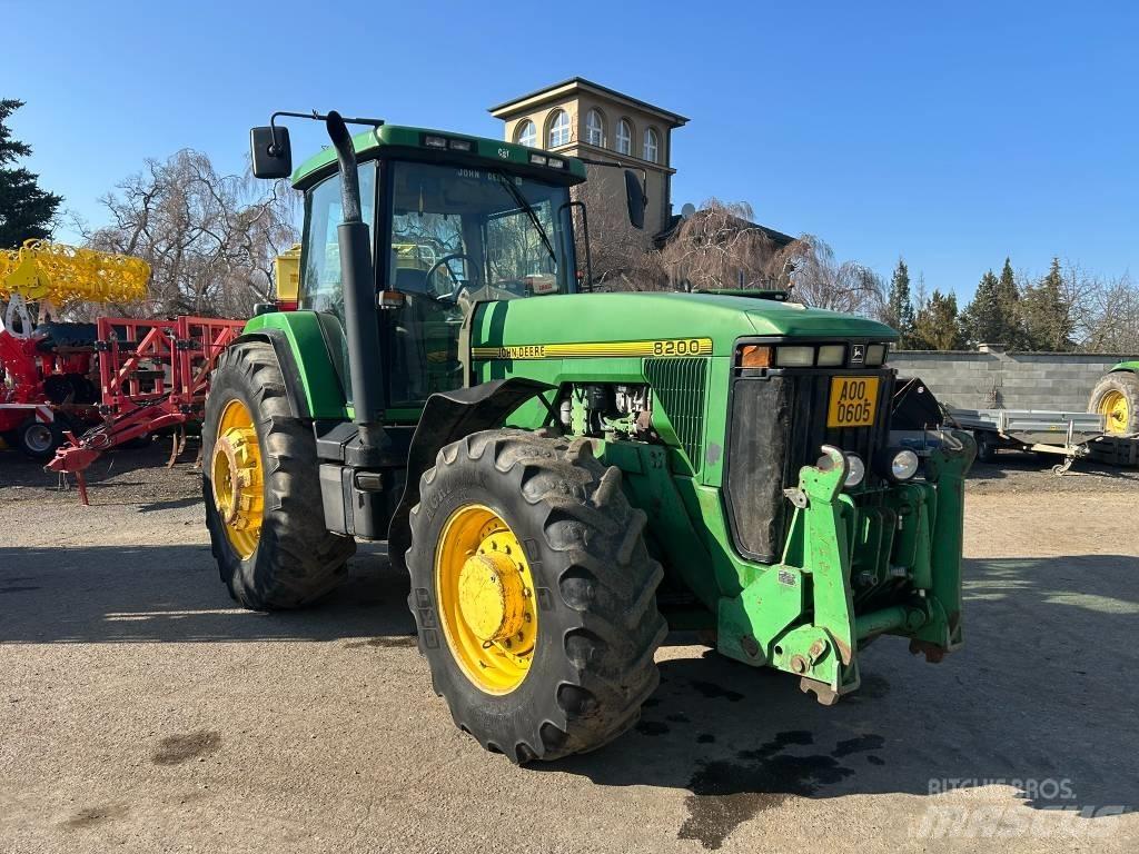 John Deere 8200 Traktörler