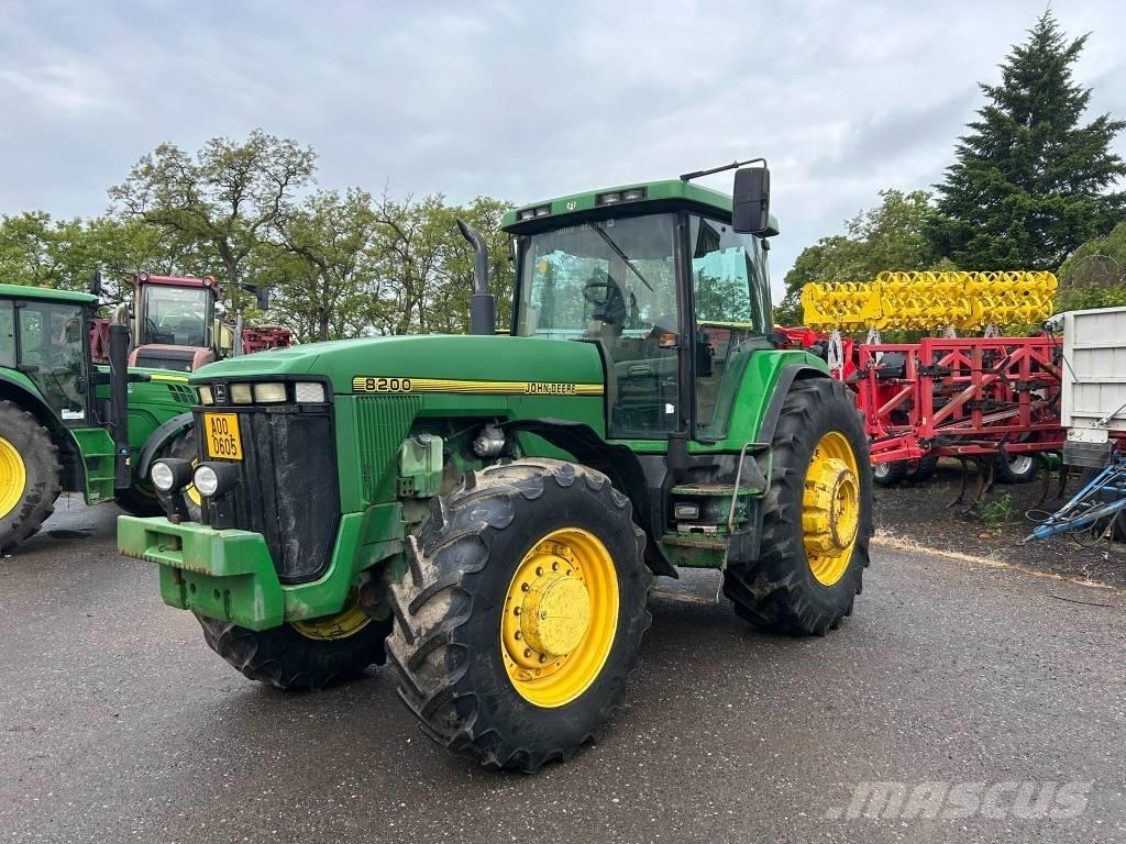 John Deere 8200 Traktörler