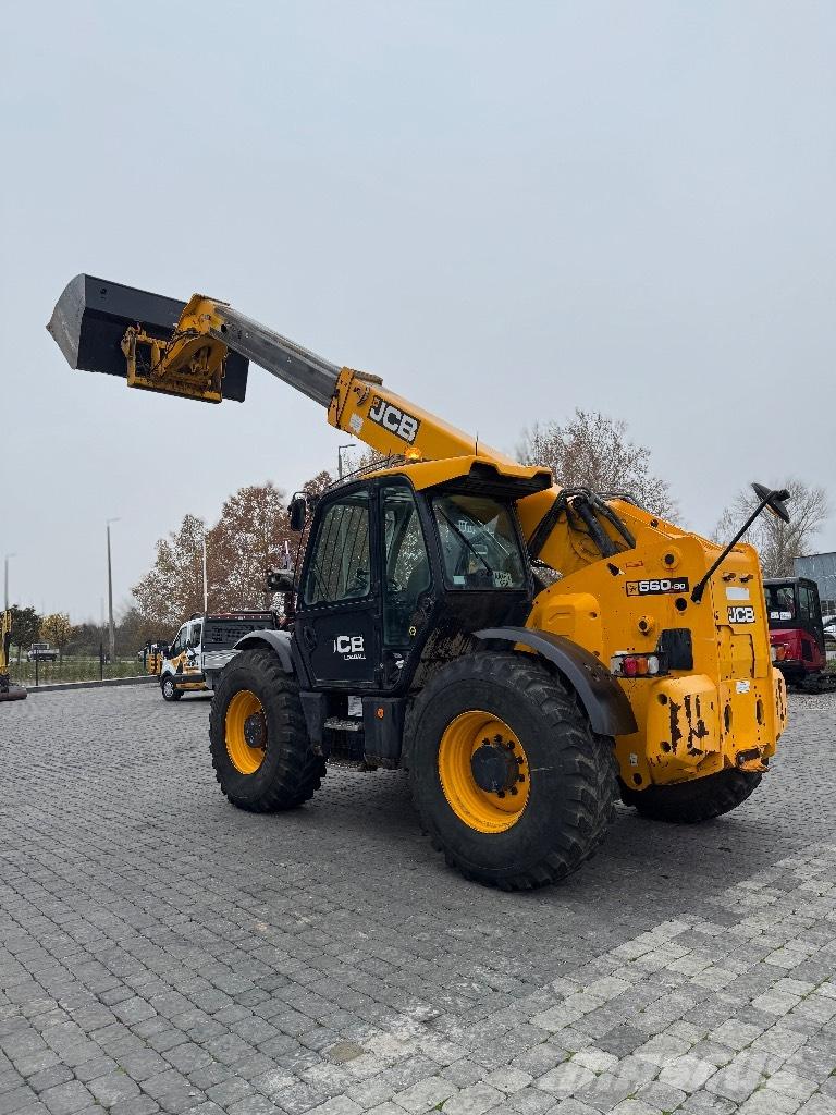 JCB 560-80 Tarimsal teleskopik yükleyiciler