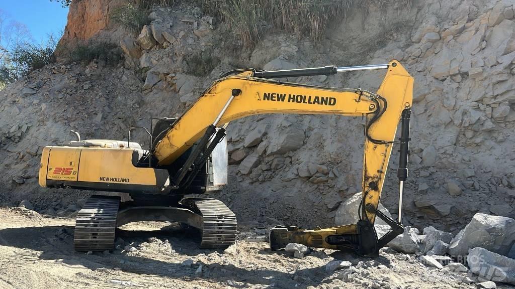 New Holland E 215 B Paletli ekskavatörler