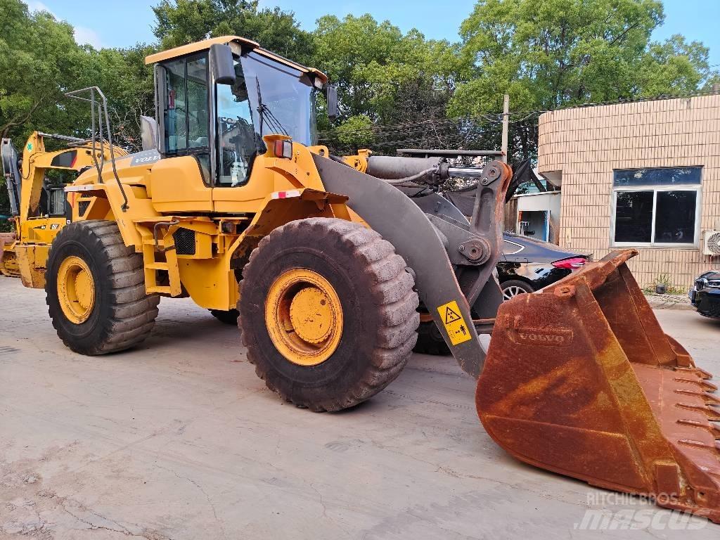 Volvo L 120 Tekerlekli yükleyiciler