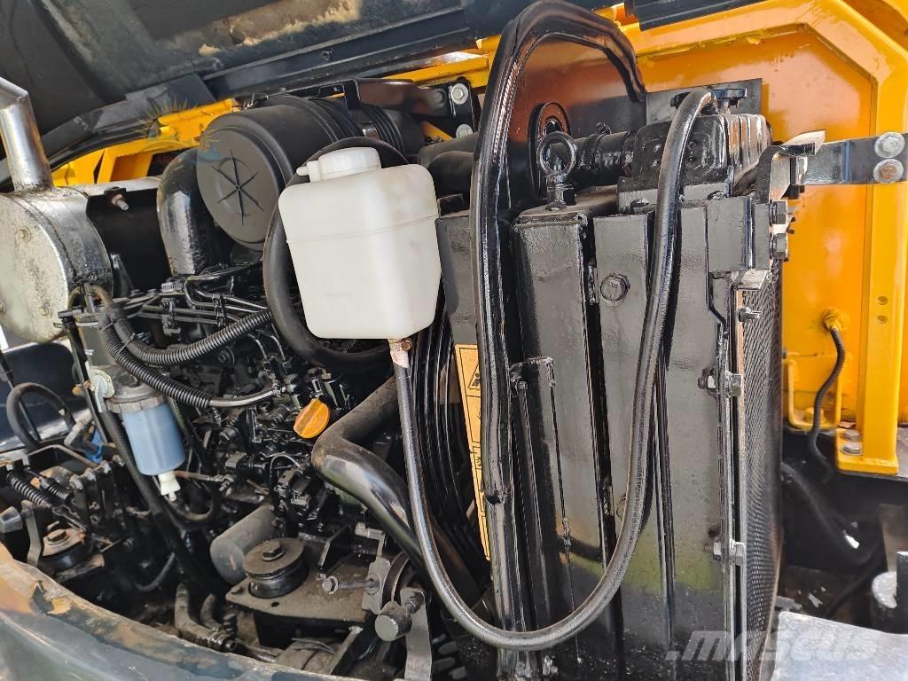 Hyundai R60W Lastik tekerli ekskavatörler